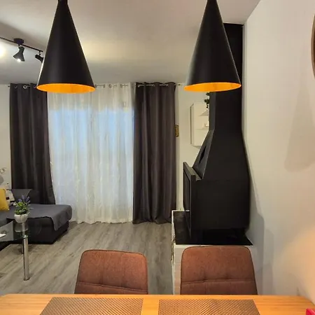 Hibiscus Apartment